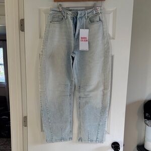 Celebrity Pink Light Wash Barrel-Leg Jeans